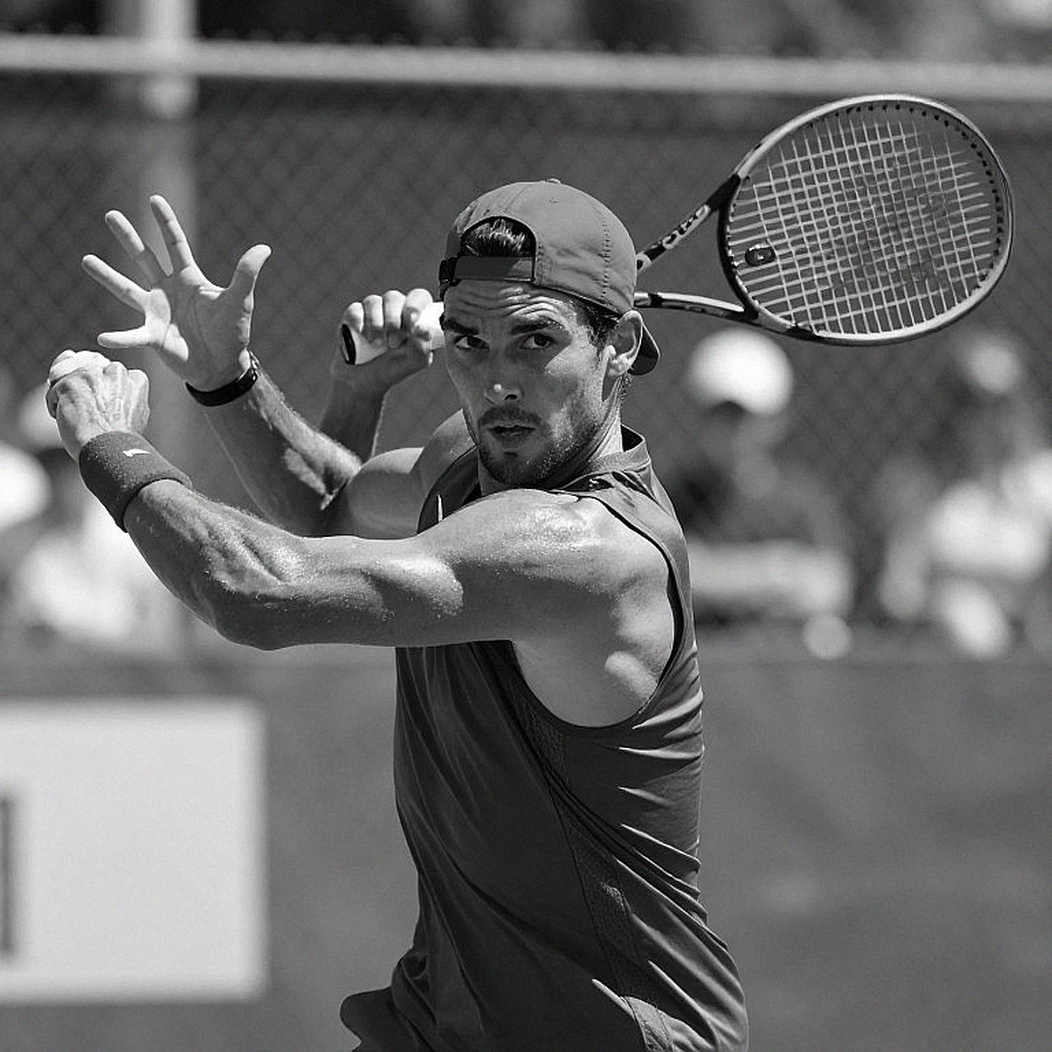 Phân Tích Dữ Liệu Về Vận Động Viên Tennis: Thiếu Thông Tin Ảnh Hưởng Đến Phân Tích Chiến Thuật Và Hiệu Suất